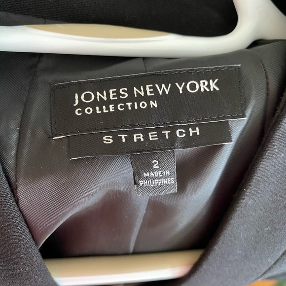 Jones New York Blazer - Picture 3 of 3